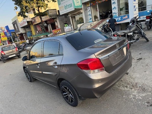 Second-hand 2013 Honda Amaze S i-Dtech for sale in Ambajogai-7