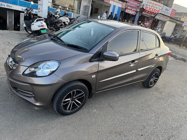 Second-hand 2013 Honda Amaze S i-Dtech for sale in Ambajogai-11