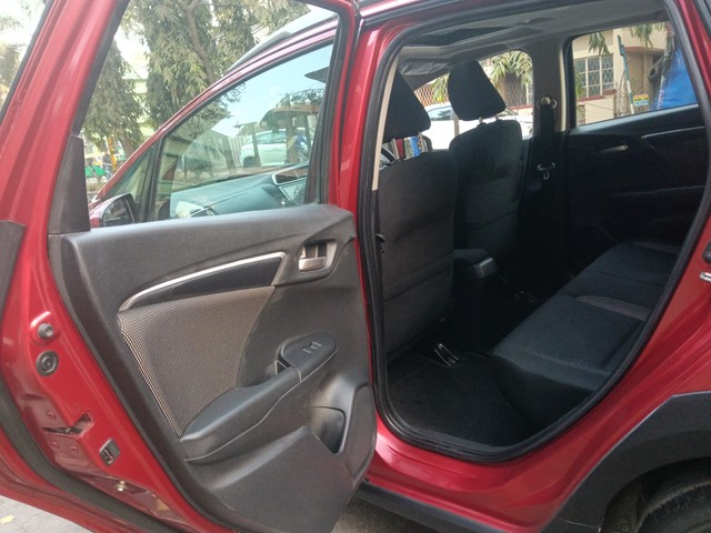 Second-hand 2019 Honda WR-V i-VTEC VX for sale in Kolkata-12