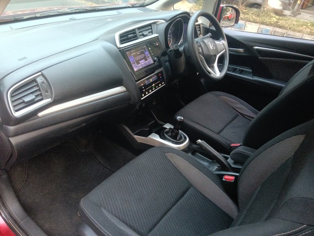 Second-hand 2019 Honda WR-V i-VTEC VX for sale in Kolkata-16