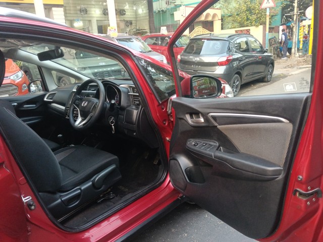 Second-hand 2019 Honda WR-V i-VTEC VX for sale in Kolkata-9
