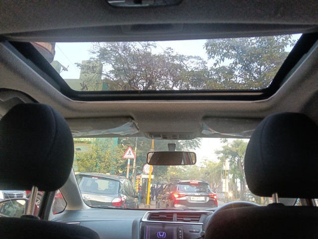 Second-hand 2019 Honda WR-V i-VTEC VX for sale in Kolkata-17