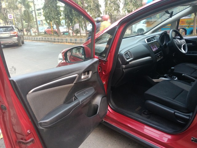 Second-hand 2019 Honda WR-V i-VTEC VX for sale in Kolkata-8