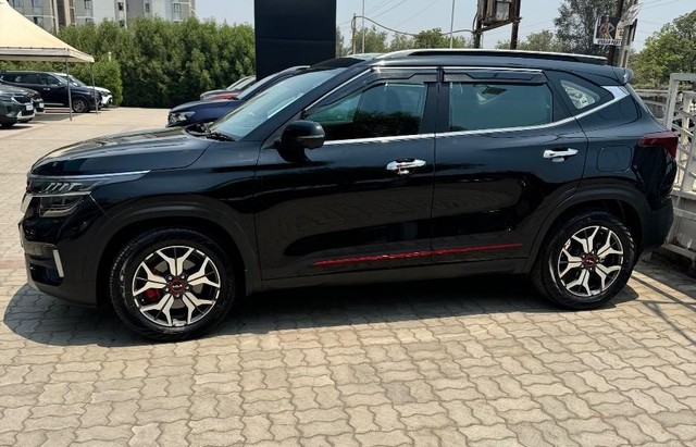 Second-hand 2023 Kia Seltos GTX Plus Diesel AT for sale in Anand-11