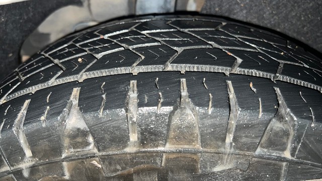 Second-hand 2022 Kia Carens Luxury Plus 6 STR Diesel for sale in Lucknow-35