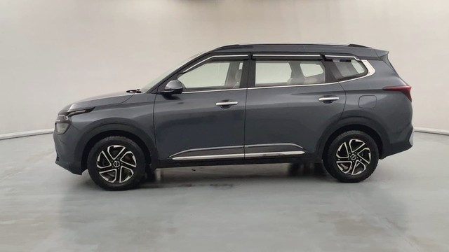 Second-hand 2022 Kia Carens Luxury Plus 6 STR Diesel for sale in Lucknow-6