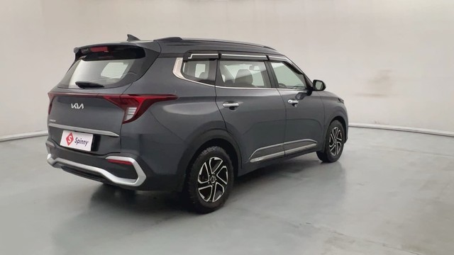 Second-hand 2022 Kia Carens Luxury Plus 6 STR Diesel for sale in Lucknow-3