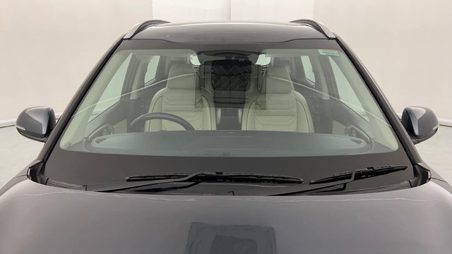 Second-hand 2022 Kia Carens Luxury Plus 6 STR Diesel for sale in Lucknow-10