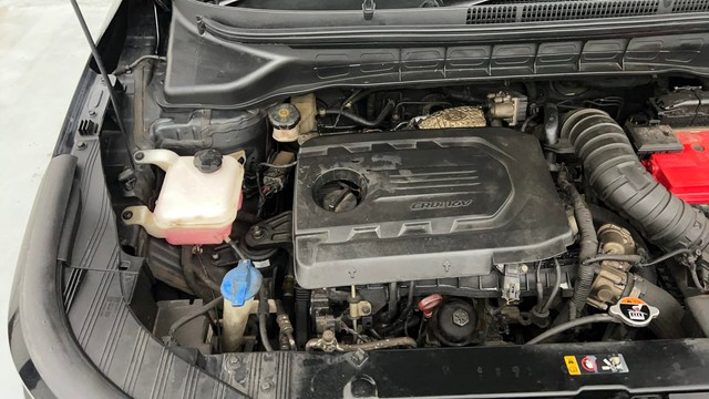 Second-hand 2022 Kia Carens Luxury Plus 6 STR Diesel for sale in Lucknow-32