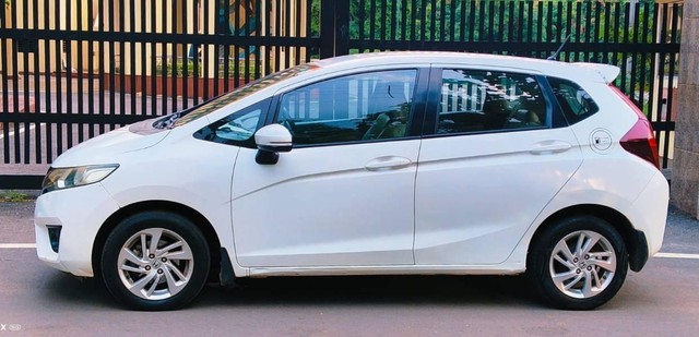 Second-hand 2018 Honda Jazz 1.5 V i DTEC for sale in Raipur-4