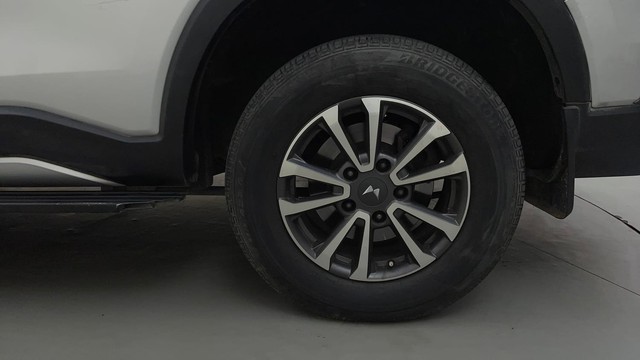 Second-hand 2023 Mahindra Scorpio N Z8L 6 Str for sale in Bangalore-19