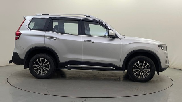 Second-hand 2023 Mahindra Scorpio N Z8L 6 Str for sale in Bangalore-2