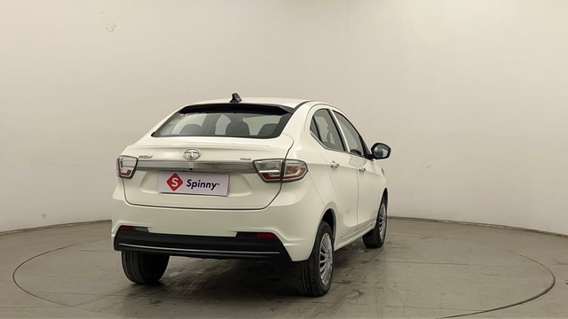 Second-hand 2022 Tata Tigor XZ Plus CNG BSVI for sale in Chandigarh-3