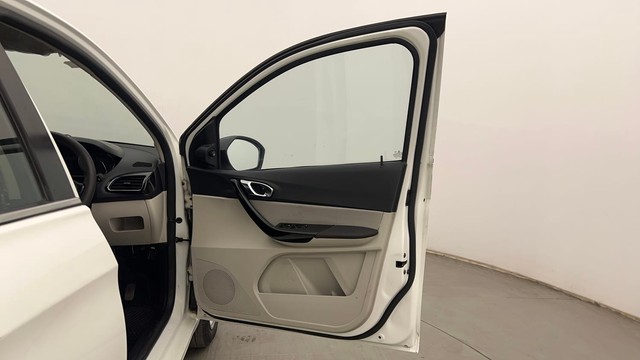 Second-hand 2022 Tata Tigor XZ Plus CNG BSVI for sale in Chandigarh-16