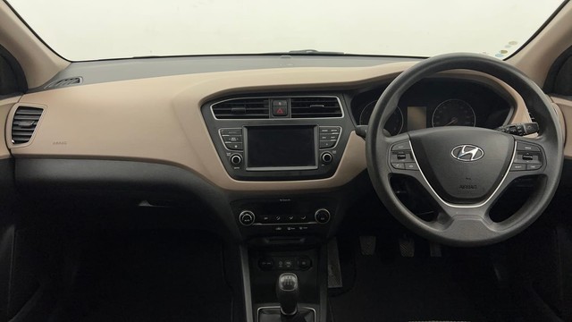 Second-hand 2018 Hyundai i20 1.2 Asta for sale in Chandigarh-11