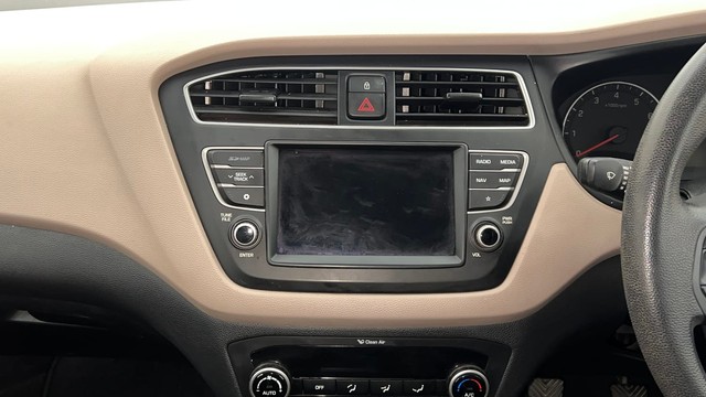 Second-hand 2018 Hyundai i20 1.2 Asta for sale in Chandigarh-23