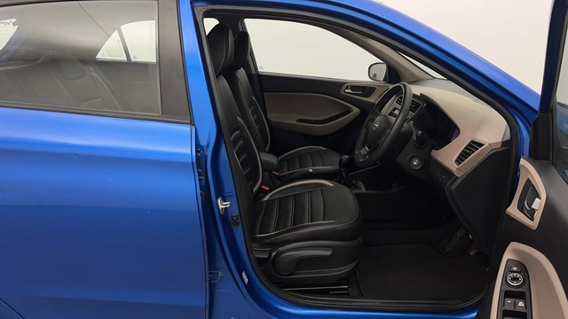 Second-hand 2018 Hyundai i20 1.2 Asta for sale in Chandigarh-15