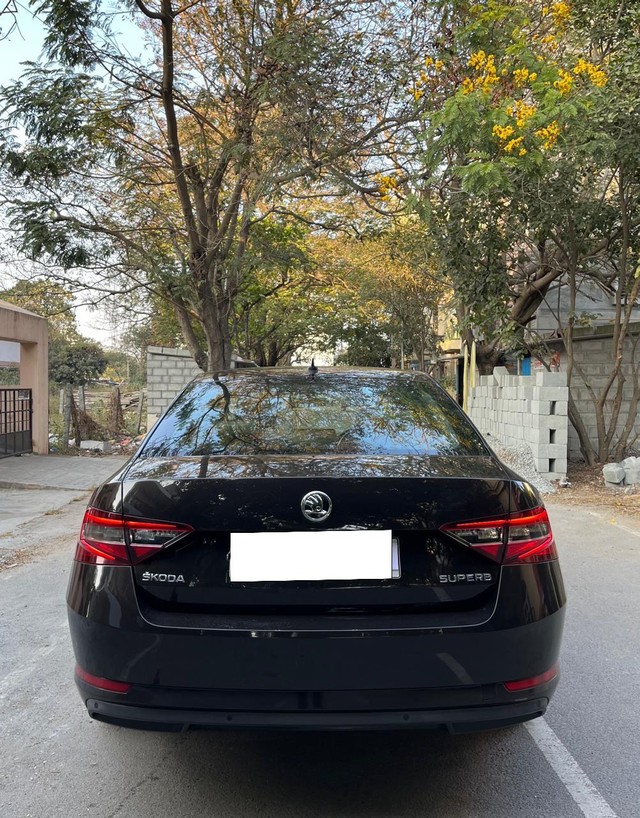 Second-hand 2016 Skoda Superb LK 2.0 TDI AT for sale in Bangalore-2