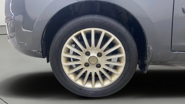 Second-hand 2015 Tata Zest Revotron 1.2 XT for sale in Gulbarga-29