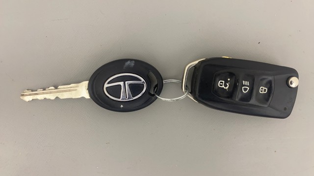 Second-hand 2015 Tata Zest Revotron 1.2 XT for sale in Gulbarga-0