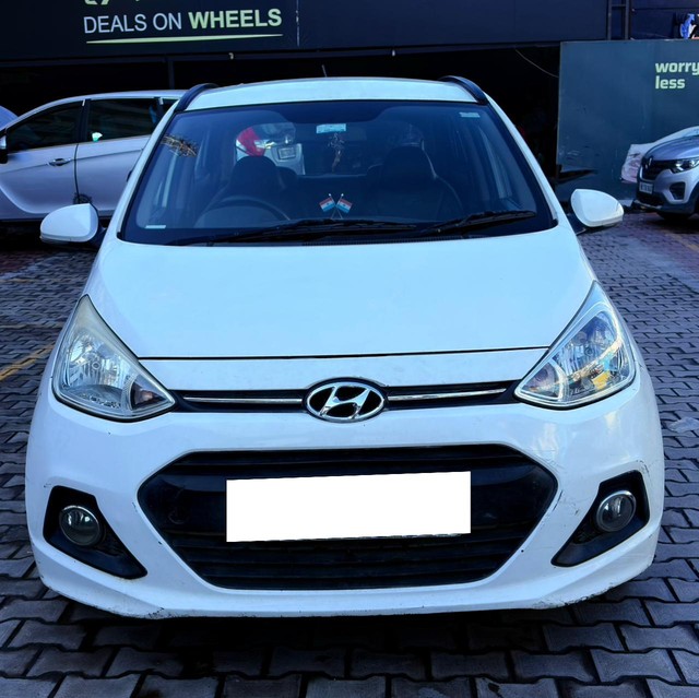 Second-hand 2014 Hyundai Grand i10 CRDi SportZ Edition for sale in Dehradun-4