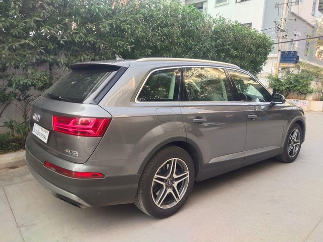 Audi Q7 45 TDI Quattro Technology Second-hand 2015 Audi Q7 45 TDI Quattro Technology for sale in Hyderabad-6