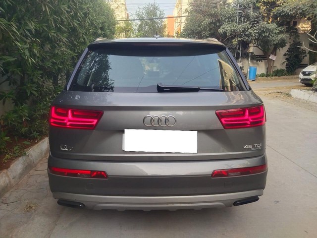 Audi Q7 45 TDI Quattro Technology Second-hand 2015 Audi Q7 45 TDI Quattro Technology for sale in Hyderabad-2