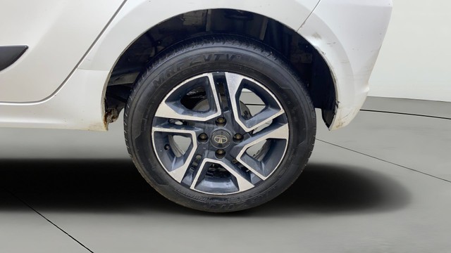 Second-hand 2019 Tata Tiago XZ Plus for sale in Ahmedabad-26