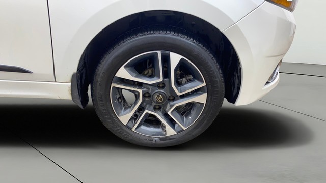 Second-hand 2019 Tata Tiago XZ Plus for sale in Ahmedabad-23