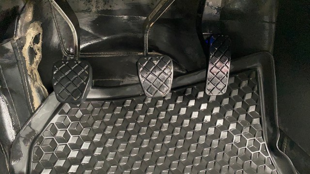 Second-hand 2023 Skoda Kushaq 1.0 TSI Style for sale in Patna-25