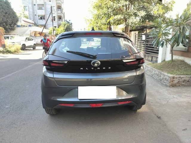 Second-hand 2025 Tata Altroz XZ Plus S CNG for sale in Nagpur-1