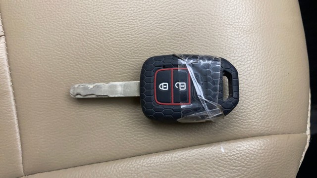 Second-hand 2020 Honda Amaze S Diesel for sale in Hyderabad-21