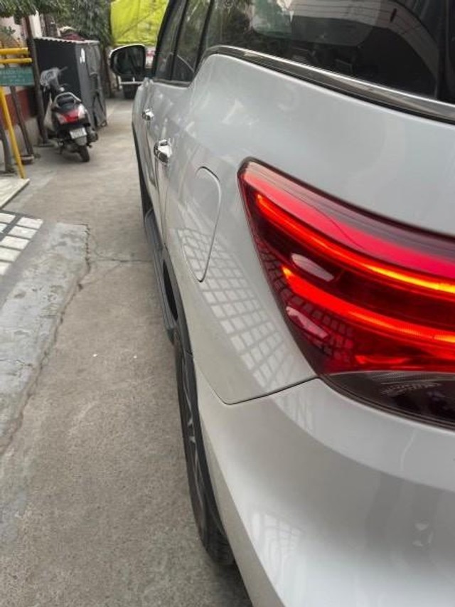 Second-hand 2018 Toyota Fortuner 2.8 2WD AT BSIV for sale in Phagwara-10