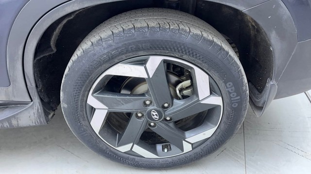 Second-hand 2022 Hyundai Alcazar Signature 6Str Diesel AT for sale in Hyderabad-19