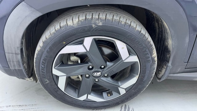 Second-hand 2022 Hyundai Alcazar Signature 6Str Diesel AT for sale in Hyderabad-20