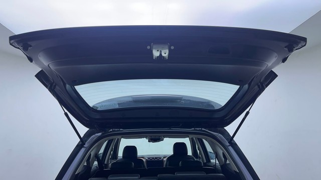 Second-hand 2022 Hyundai Alcazar Signature 6Str Diesel AT for sale in Hyderabad-35