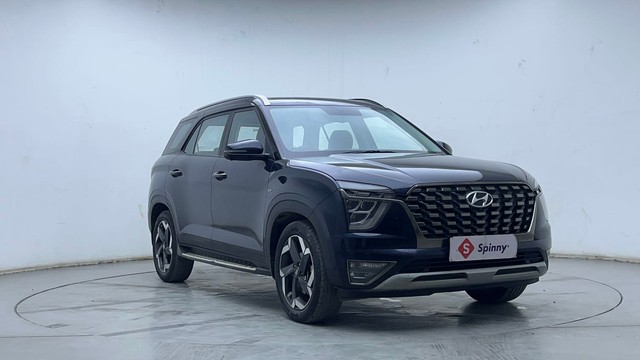 Second-hand 2022 Hyundai Alcazar Signature 6Str Diesel AT for sale in Hyderabad-1