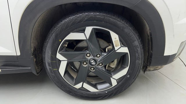 Second-hand 2022 Hyundai Alcazar Platinum 6Str Diesel AT for sale in Gurgaon-17