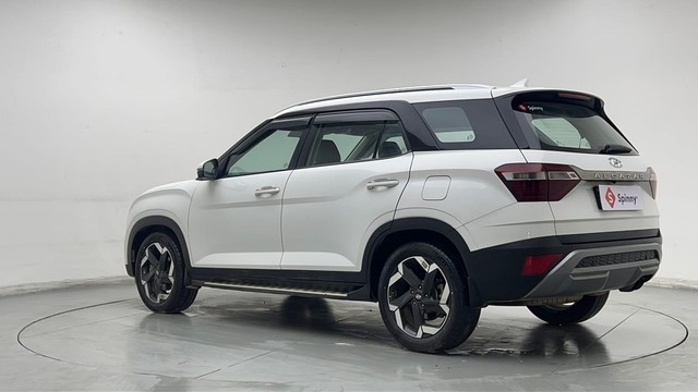 Second-hand 2022 Hyundai Alcazar Platinum 6Str Diesel AT for sale in Gurgaon-5