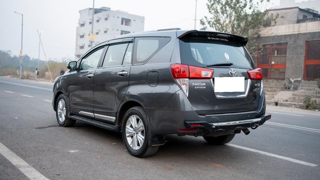 Second-hand 2018 Toyota Innova Crysta 2.8 ZX AT BSIV for sale in New Delhi-2
