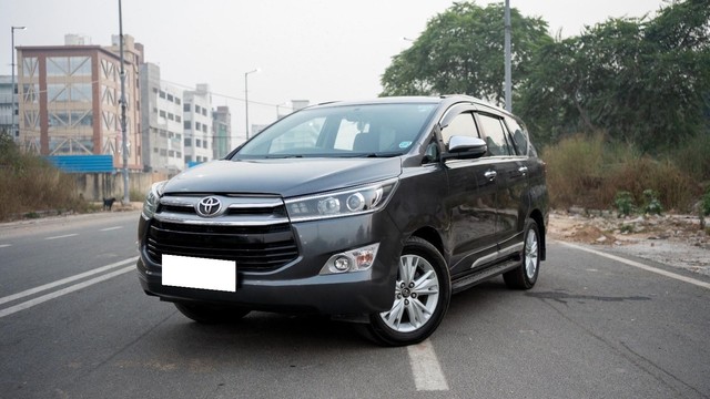 Second-hand 2018 Toyota Innova Crysta 2.8 ZX AT BSIV for sale in New Delhi-4