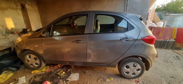 Second-hand 2018 Tata Tiago 1.05 Revotorq XT for sale in Bhuj-2