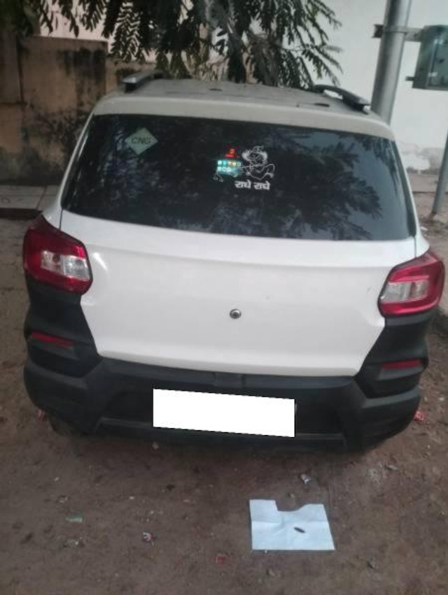 Second-hand 2023 Maruti S-Presso LXI CNG for sale in Faridabad-2