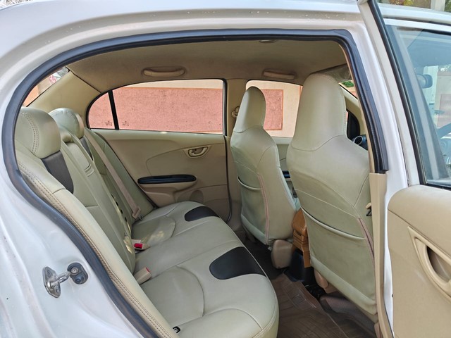 Second-hand 2015 Honda Amaze S i-Dtech for sale in Pune-9