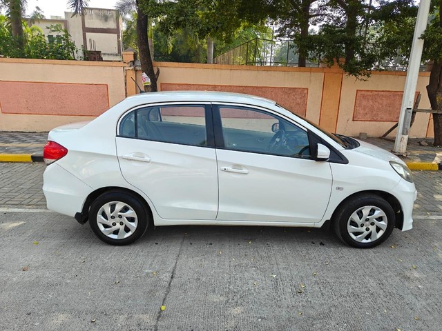 Second-hand 2015 Honda Amaze S i-Dtech for sale in Pune-1