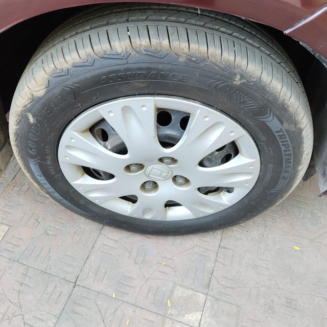 Second-hand 2016 Honda Amaze S AT i-Vtech for sale in Mira Road-13