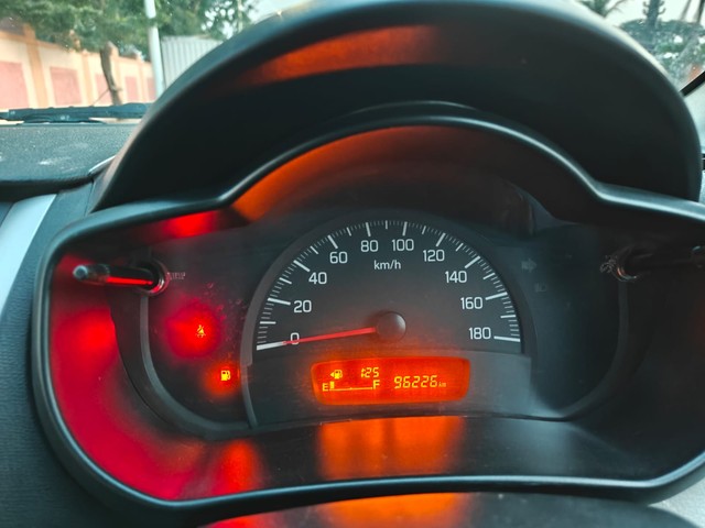 Second-hand 2017 Maruti Celerio VXI Optional MT BSIV for sale in Pune-10