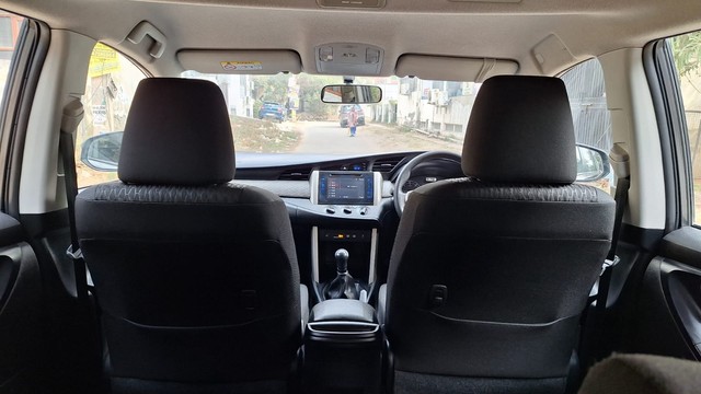 Second-hand 2020 Toyota Innova Crysta 2.4 GX 7 STR for sale in Gurgaon-11