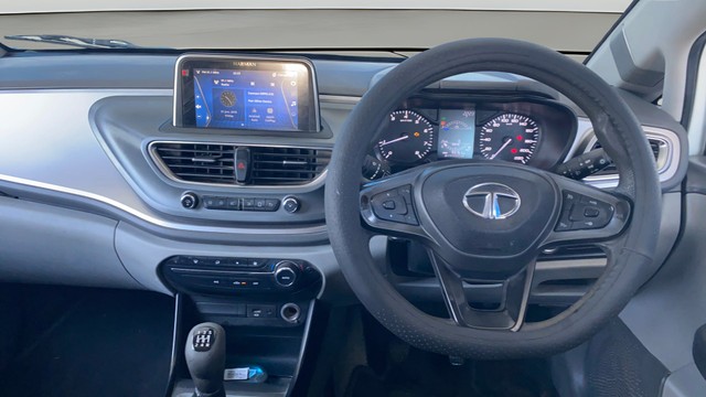 Second-hand 2021 Tata Altroz XT Diesel BSVI for sale in Jaipur-3