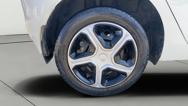 Second-hand 2021 Tata Altroz XT Diesel BSVI for sale in Jaipur-28